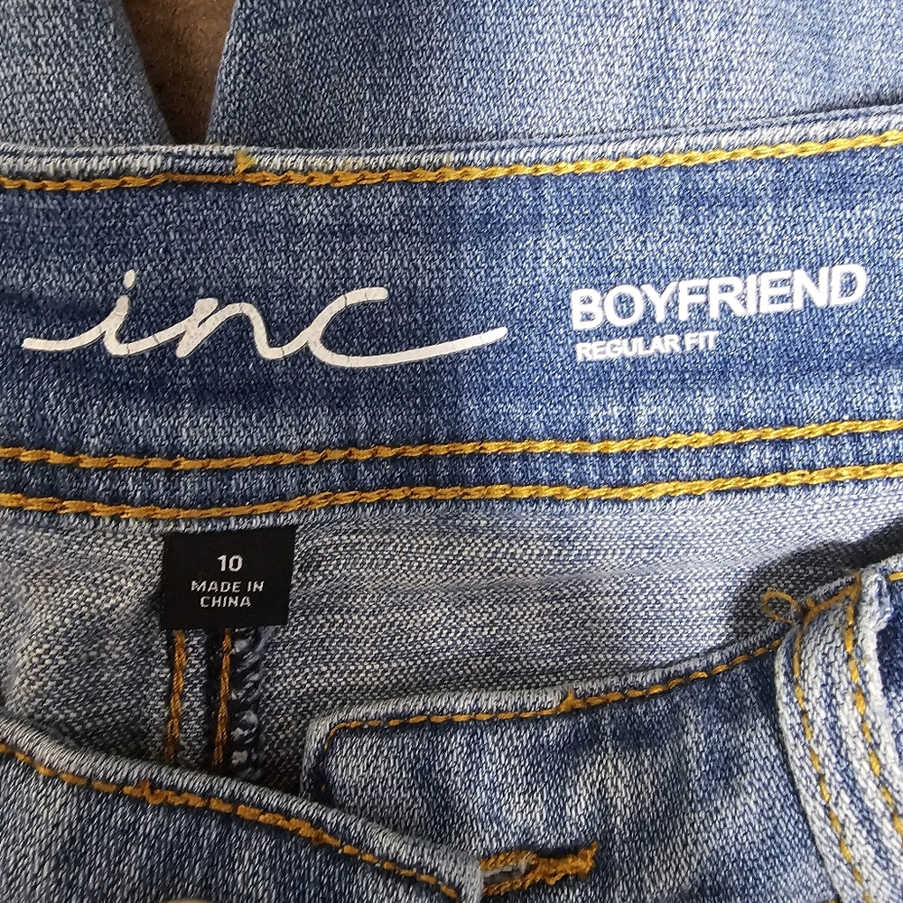 🛍 Inc International boyfriend sequin patchwork distressed jeans size 10 - Picture 3 of 4